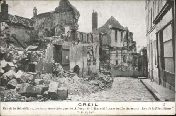 Creil Rue de la Republique maisons incendiees