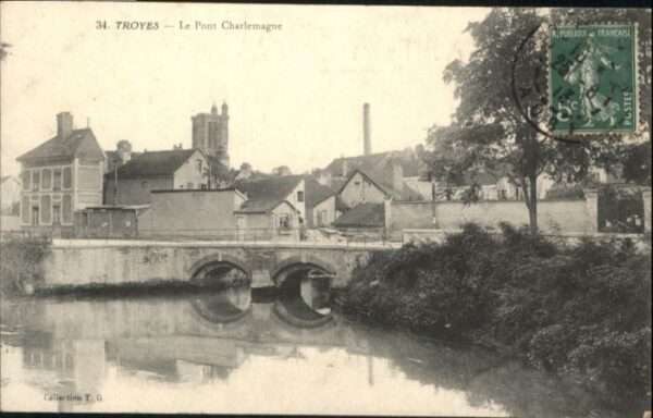 Troyes le Pont Charlemagne