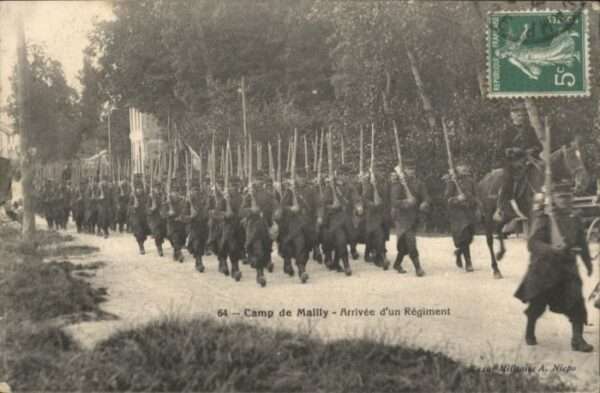 Mailly-le-Camp Arrivee d_un Regiment