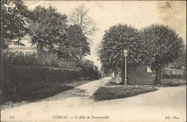 Cernay Eure-et-Loir Allee de Franconville
