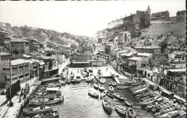 Marseille Bouches-du-Rhone Marseille le Vallon des Auffres