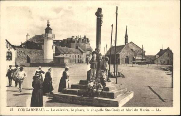 Concarneau Finistere Calvaire le Phare la chapelle Sainte Cr