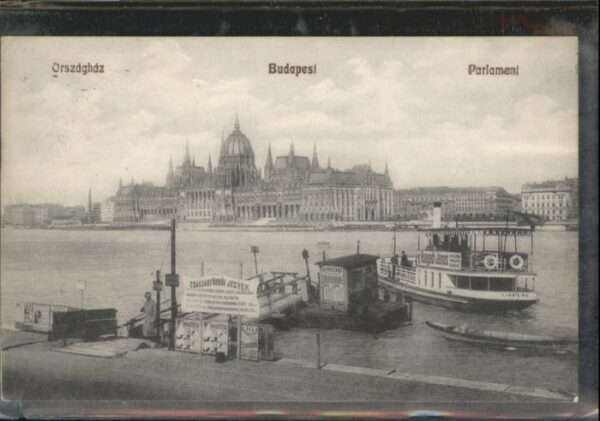 Budapest Orszaghaz Parlament Dampfer