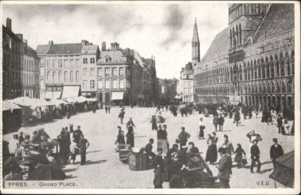Ypern Ypres Ypres Grand Place