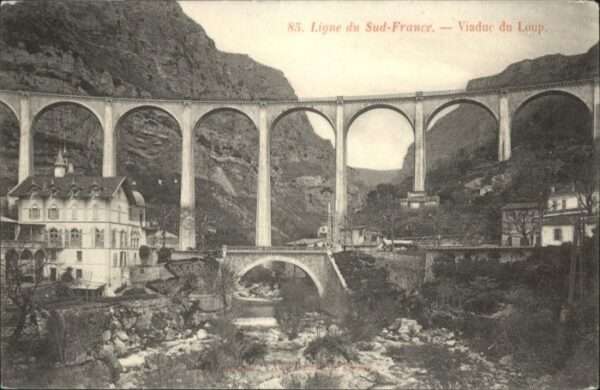 Gourdon Alpes-Maritimes Viaduc Loup