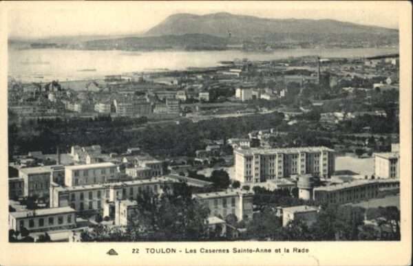 Toulon Var Toulon Casernes Sainte-Anne Rade