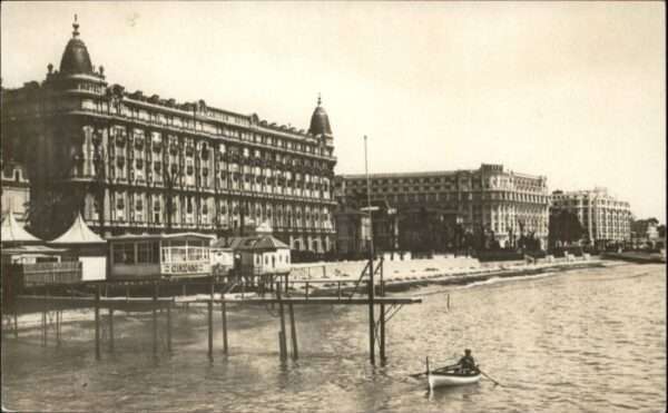 Cannes Alpes-Maritimes Cannes Croisette Grand Hotel