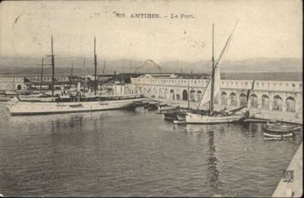 Antibes Alpes Maritimes Antibes Port