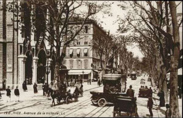 Nice Alpes Maritimes Nice Avenue Victoire