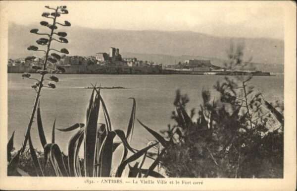 Antibes Alpes Maritimes Antibes Fort Carre