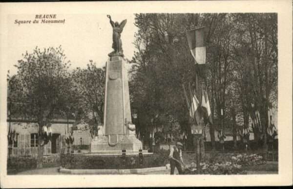 Beaune Square Monument