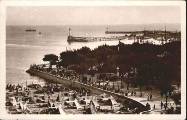 Royan 17 Royan Square Botton Jetee