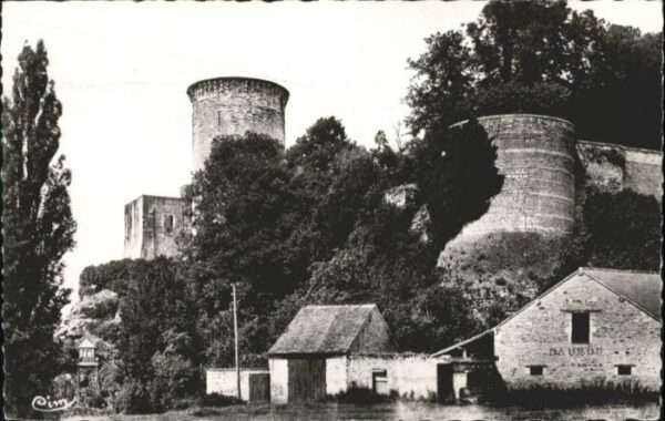 Falaise Calvados Chateau Remparts