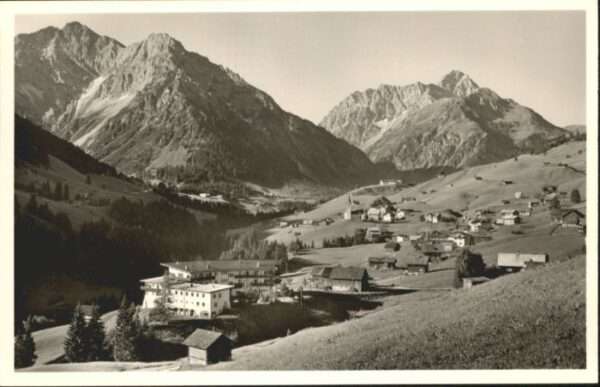 Hirschegg Kleinwalsertal Vorarlberg Hirschegg Kleinwalsertal Elferkopf Zwöl