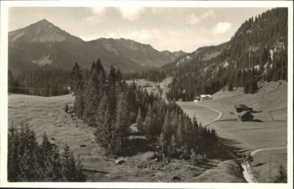 Hirschegg Kleinwalsertal Vorarlberg Hirschegg Kleinwalsertal Haus Küren