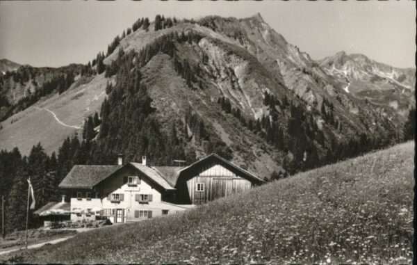 Baad Mittelberg Kleinwalsertal Baad Kleinwalsertal Starzelhaus Unspitz