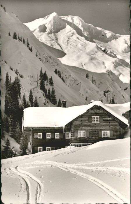 Baad Mittelberg Kleinwalsertal Baad Kleinwalsertal Starzelhaus Hoch-St