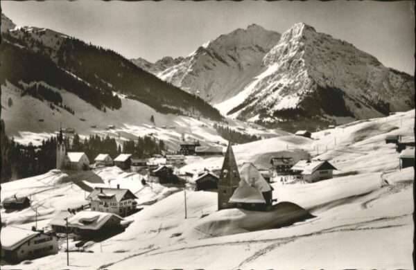 Hirschegg Kleinwalsertal Vorarlberg Hirschegg Kleinwalsertal Elferkopf Zwöl