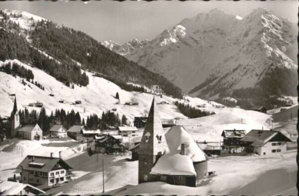 Hirschegg Kleinwalsertal Vorarlberg Hirschegg Kleinwalsertal Elferkopf Zwöl