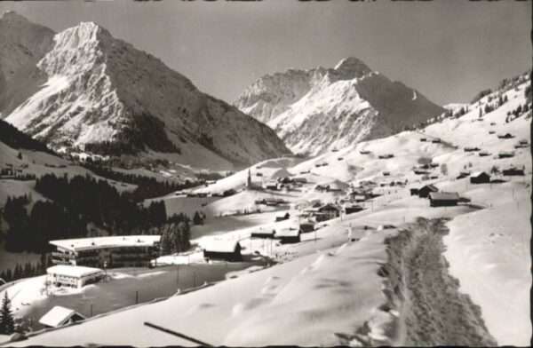 Hirschegg Kleinwalsertal Vorarlberg Hirschegg Kleinwalsertal Elferkopf Zwöl
