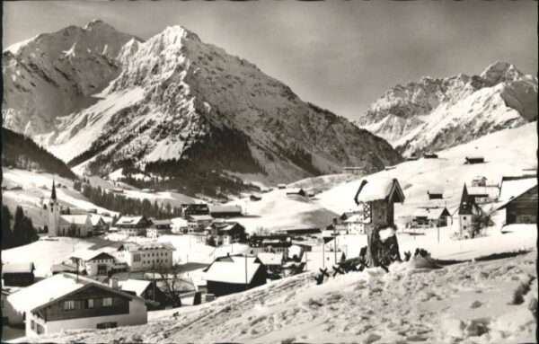 Hirschegg Kleinwalsertal Vorarlberg Hirschegg Kleinwalsertal Elferkopf Zwöl