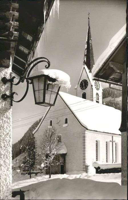 Hirschegg Kleinwalsertal Vorarlberg Hirschegg Kleinwalsertal Dorf Kirche
