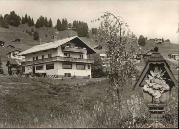 Hirschegg Kleinwalsertal Vorarlberg Hirschegg Kleinwalsertal Gästehaus Breu