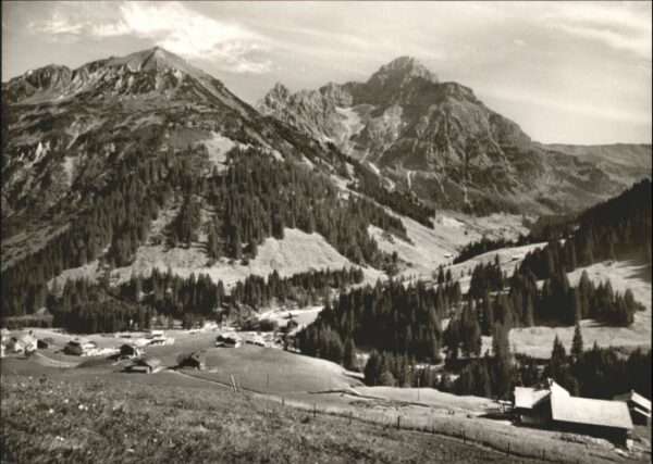 Baad Mittelberg Kleinwalsertal Baad Kleinwalsertal Starzelhaus