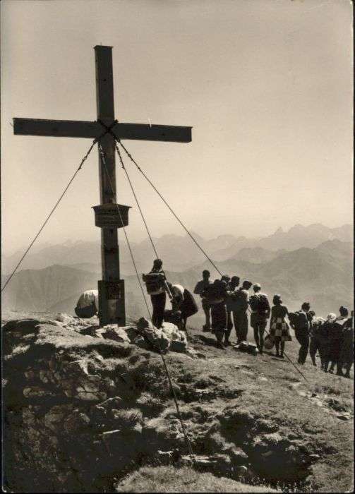 Kleinwalsertal Hoch-Ifen Allgäuer Alpen Gipfelkreuz