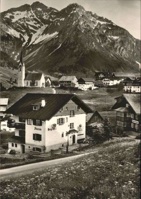 Hirschegg Kleinwalsertal Vorarlberg Hirschegg_Kleinwalsertal Haus Berg Heil