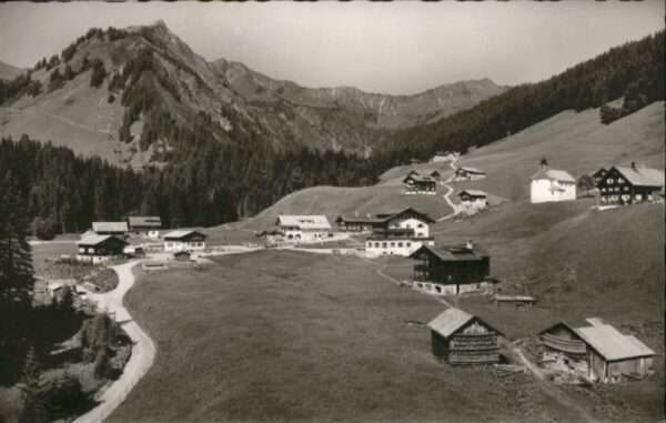 Baad Mittelberg Kleinwalsertal Baad_Kleinwalsertal Starzelhaus