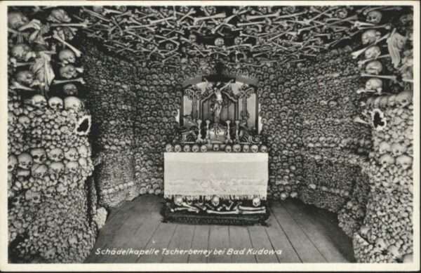 Tscherbeney Schädelkapelle