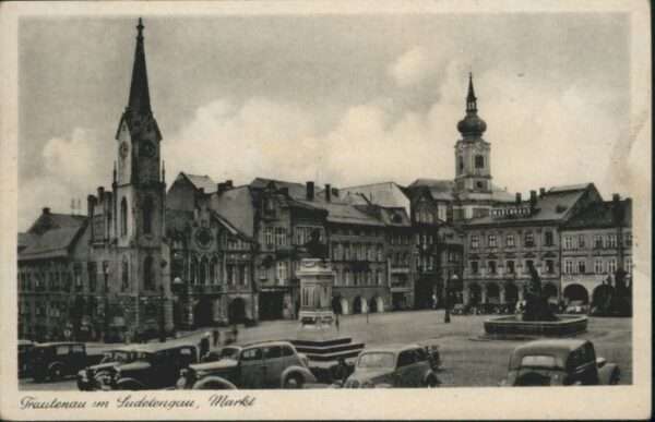 Trautenau Markt Kirche  Brunnen