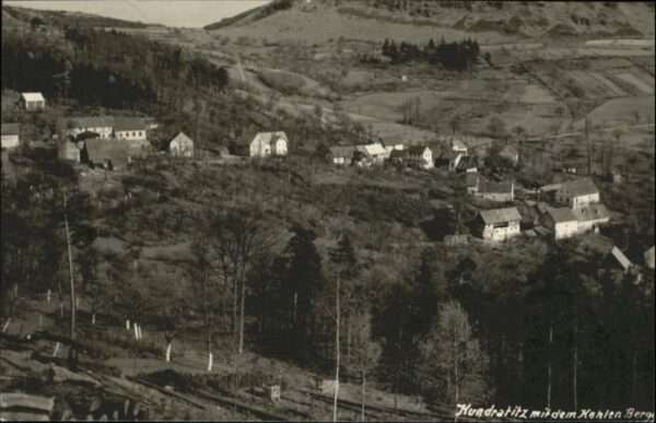Hundratitz Kahlen Berge