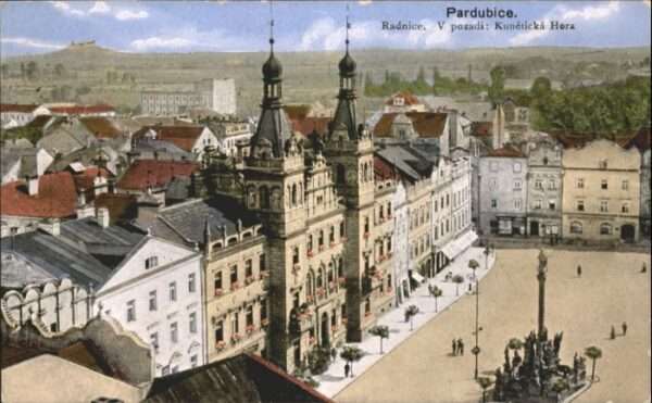 Pardubice Pardubitz Pardubice Radnice  Säule