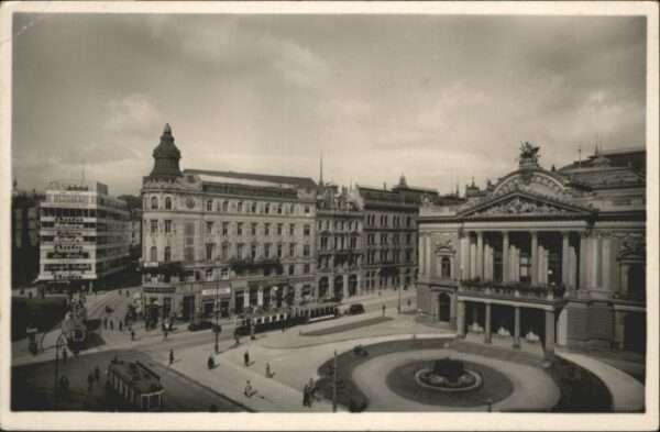Bruenn Brno Brünn Theater Platz Strassenabhn