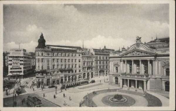 Bruenn Brno Brünn Theater Platz Strassenbahn