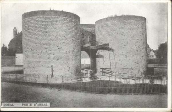 Douai 59 Douai Porte d_Arras