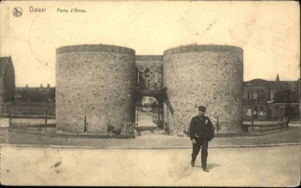 Douai 59 Douai Porte d_Arras