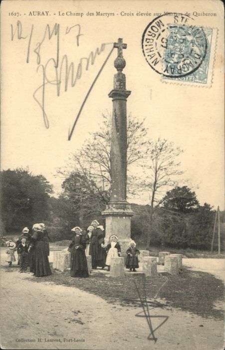 Auray Champ Martyrs Croix
