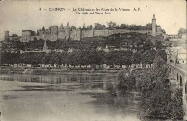 Chinon Chateau Rives Vienne