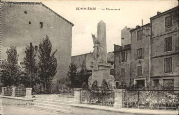 Sommieres Monument