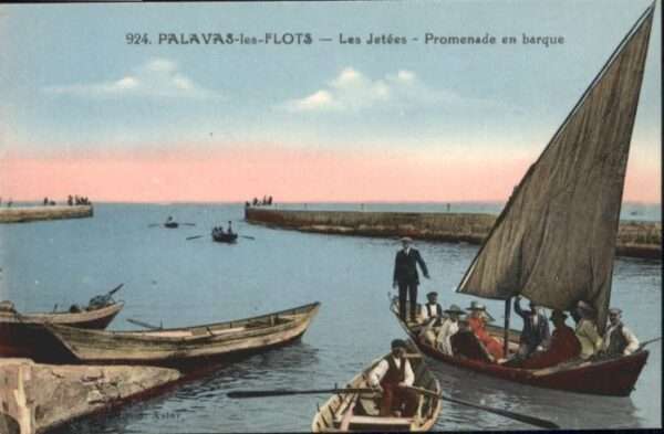 Palavas-les-Flots Jetees Promenade Barque