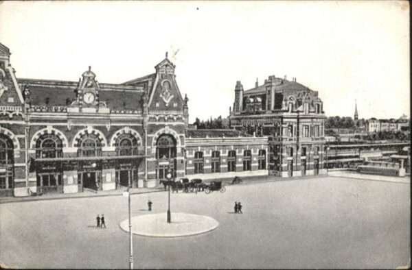 Cambrai Place Gare Bahnhof