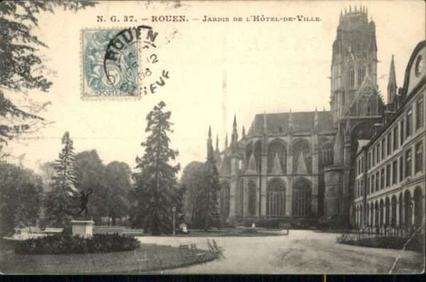Rouen Jardin Hotel de Ville