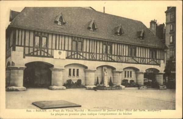 Rouen Place Vieux Marche Monument Jeanne d_Ar