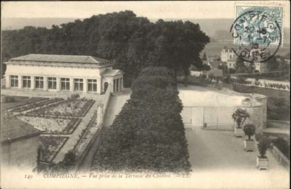 Compiegne Terrasse Chateau
