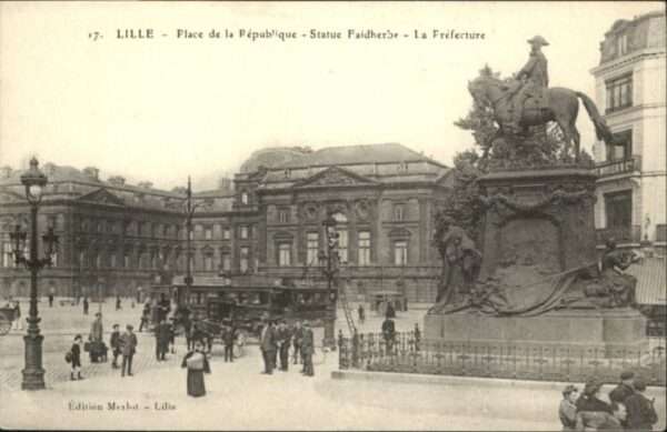 Lille Nord Lille Place Republique Statue Faidherbe
