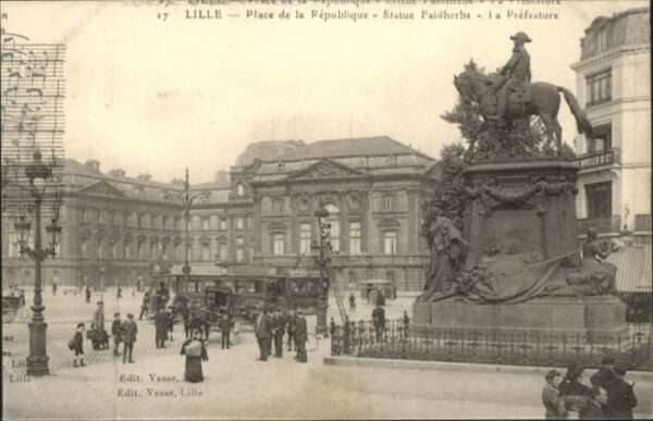 Lille Nord Lille Place Republique Statue Faidherbe