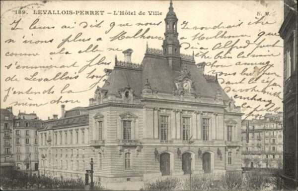 Levallois-Perret Hotel de Ville